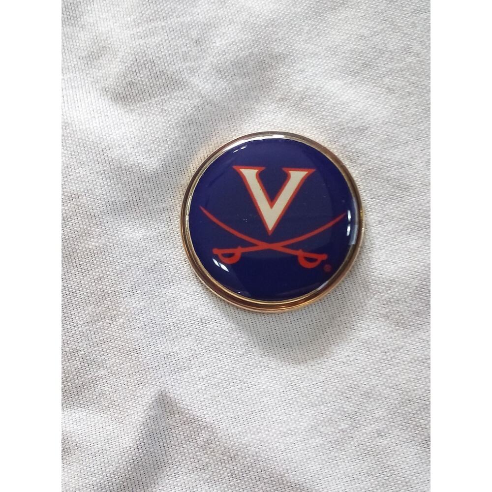 Vintage Virginia Cavaliers golf ball‎ mar